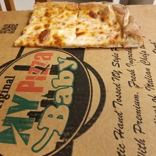 It's supposed to be a sicilian pizza, but received a square cheese instead