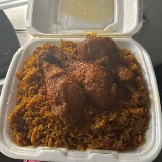 Jollo of Rice with Salad and Chicken