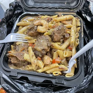 Rasta Pasta w/ shrimp and oxtails