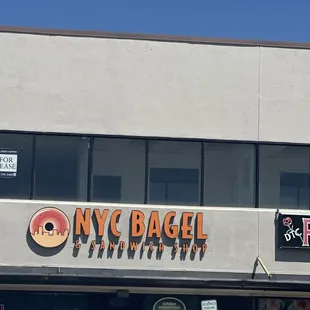 Nice bagel shop in a plaza in Greenwood Village.