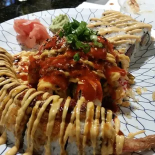 Volcano,  spicy tuna crunch,  volcano