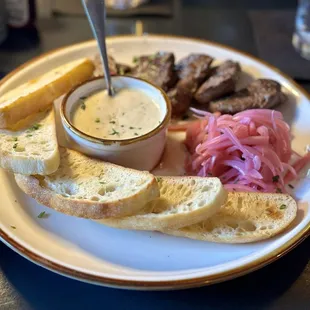 Beef tips fondue