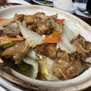 10. Fried Fish Head in Casserole