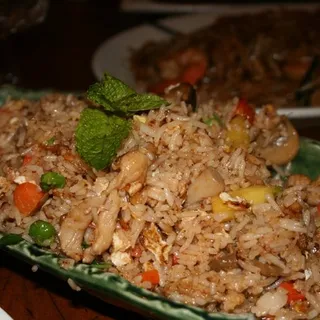 9. Pineapple Fried Rice