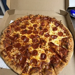Pepperoni, lite sauce deliciousness!