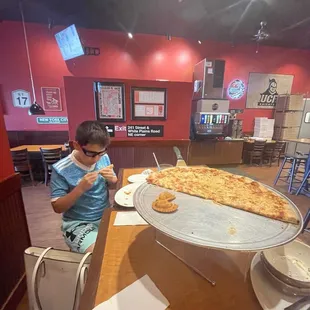 Large cheese pizza