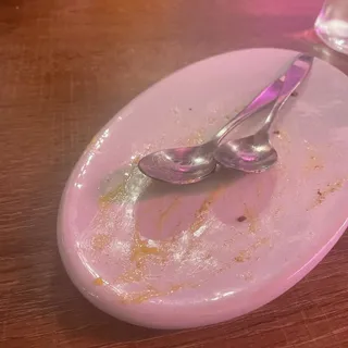 Passion fruit Basque cheesecake