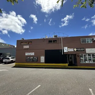 Look for the purple-ish building