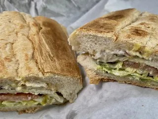 Azucar Sandwich Shop