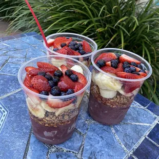 Large açaí $9.75