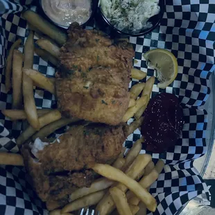 Fish and chips w light batter
