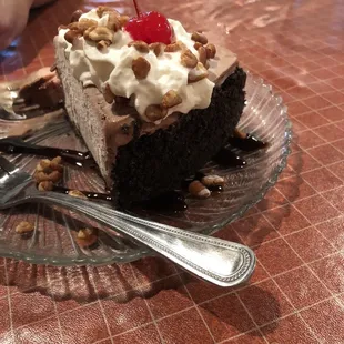 Banana split ice cream pie!