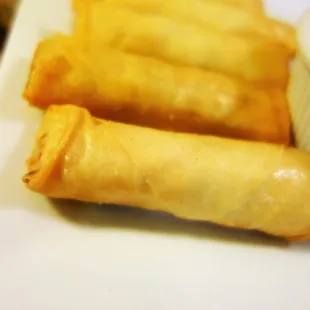 Spring roll. The flavor is kind of plain but the sauce is too salty.