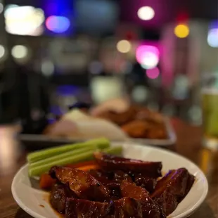 ws a plate of ribs and celery