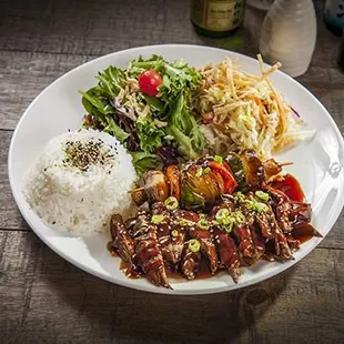 [Teriyaki Steak Platter] with Cabbage salad, Baby green Salad.