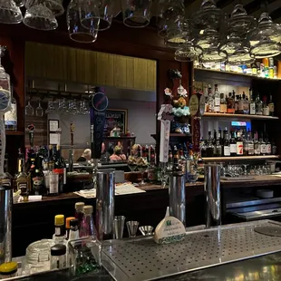ows the bar area