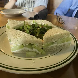 Cucumber sandwich