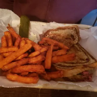 Rueben and sweet potato fries