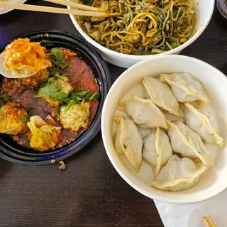 Seasoned pan fried Dumplings(8pcs)