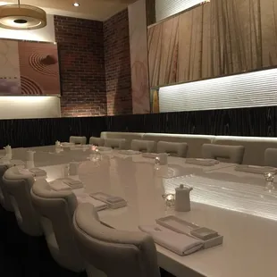 Private room seating capacity up to 32 people.