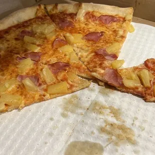 Canadian bacon and pineapple