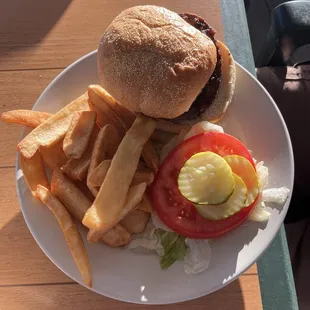 Hamburger ( huge) very good