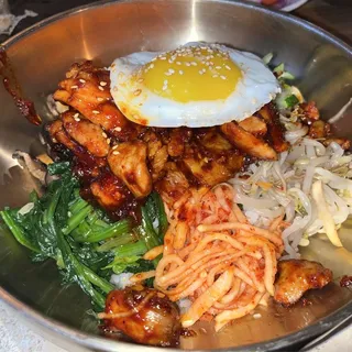 Bibimbap with Spicy Chicken