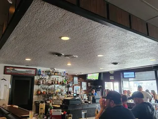 Holiday Lounge