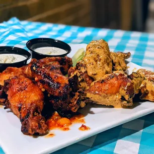Dinner 10 Wings half spicy pineapple, half spicy Caesar