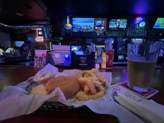 Logo's Sports Bar & Grill