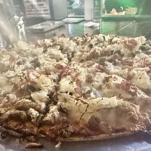 Must try this O'Malleys special pizza!!