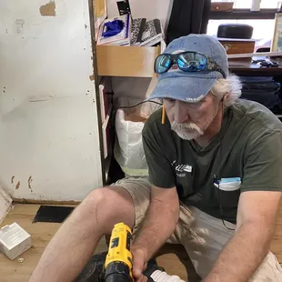 This is the individual using my own tools. "I knew you had your own so I didn't bring mine" when you come to work bring your own tools!