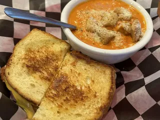 Pastimes Pub & Grill