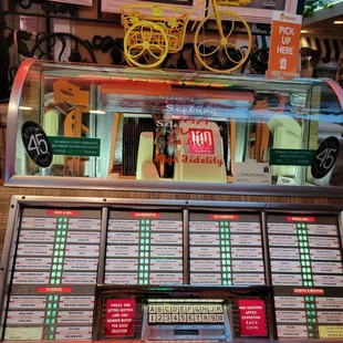 Juke box that still works!