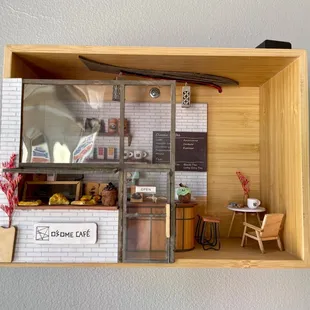 I wish a friend would make a cute model like this for me. Examine while you wait for your drinks! / June 2022