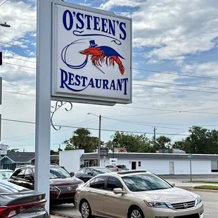 Gloomy #HumpdayWednesday afternoon didn't stop us from coming out here today for delicious fried shrimp-LOL. #O'Steens-St. Augustine.
