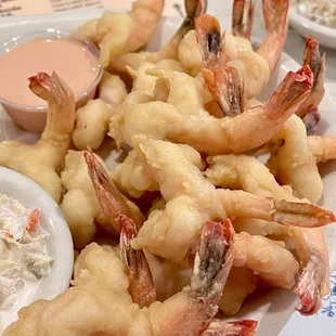 LOVE their shrimp here @ #O'Steen's. Not boring or greasy like some. Highly recommend if you are in the #St.Augustine area