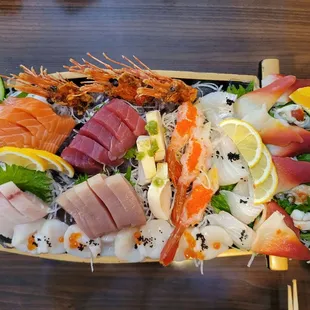 Omakase boat!