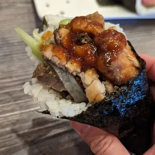 Salmon skin handroll