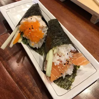 Spicy Scallop Hand roll