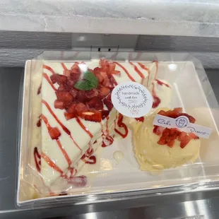 Fresh strawberry chiffon sandwich dessert