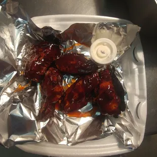 food, chicken wings and fried chicken