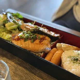 Salmon and teriyaki box