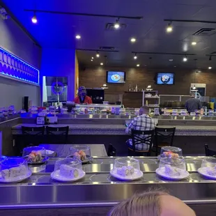 Conveyer belt of sushi