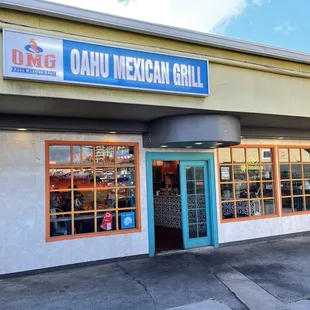 the outside of the restaurant