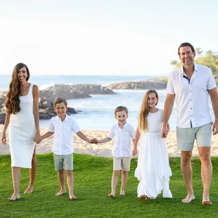 So much fun capturing this family's vow renewal at Aulani resort at Ko'olina lagoons on Oahu, Hawaii