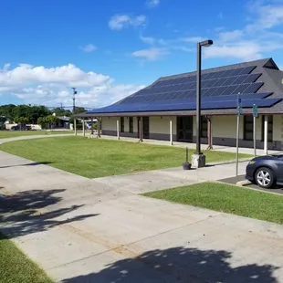 Nice lawn area fronting Sullivan Hall (real grass, unlike the inner courtyard)