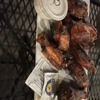 Smoked chicken wings