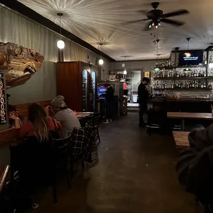 Interior/bar