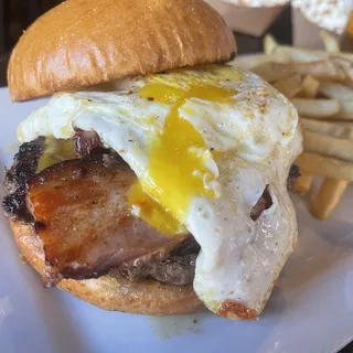 Classic Breakfast Burger